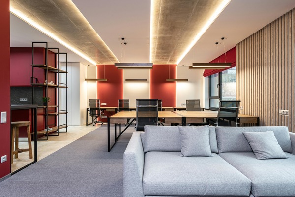 Small Spaces, Big Style: Using Exquisite Home Decor to Maximize Your Space