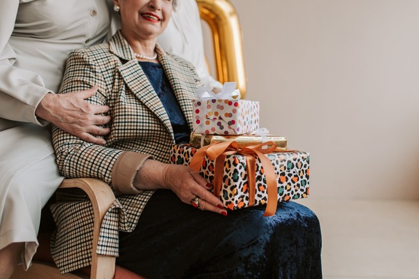 Unforgettable Gifts: Celebrating Your Love with Perfect Anniversary Surprises